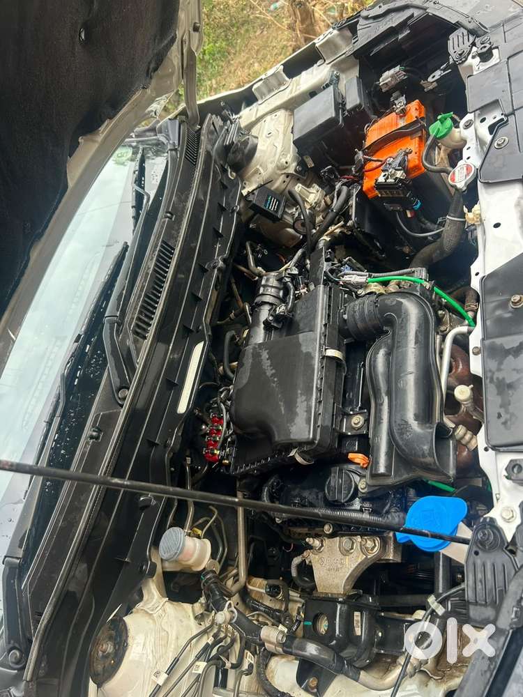 Maruti Suzuki Brezza Lxi 2024
