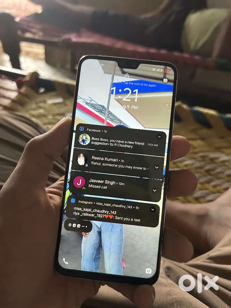Ok phone h exchange bhi ker lu ga iphone