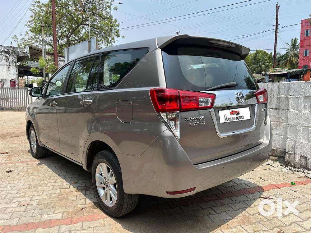 Toyota Innova Crysta 2.8 Gx At 8s, 2018, Diesel