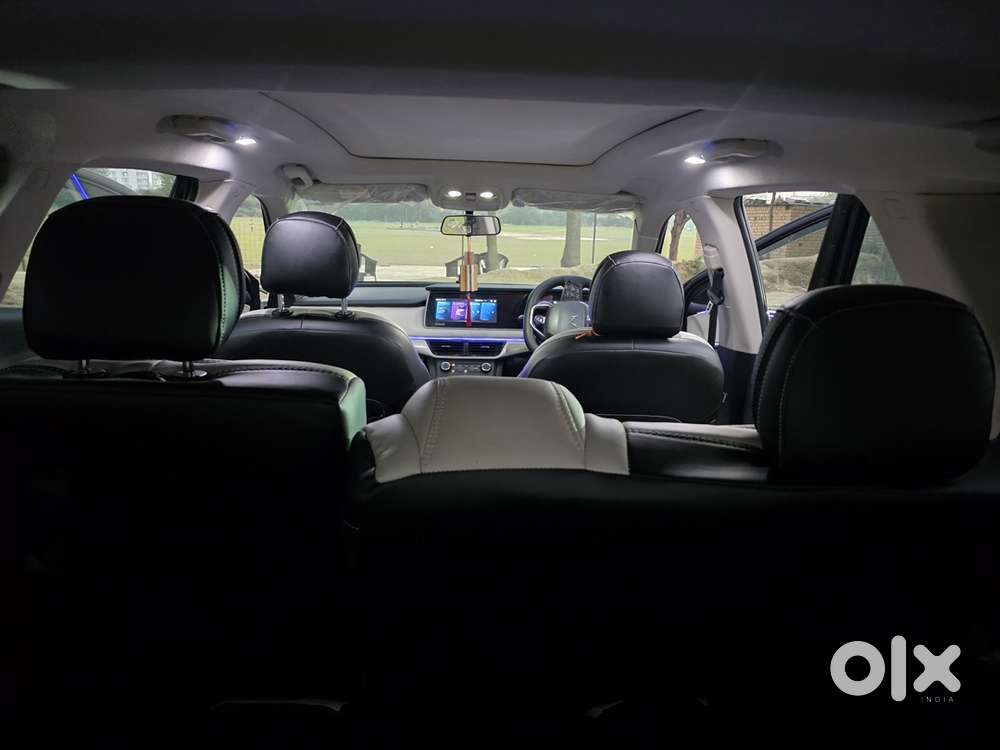 Mahindra Xuv700 Petrol 2022