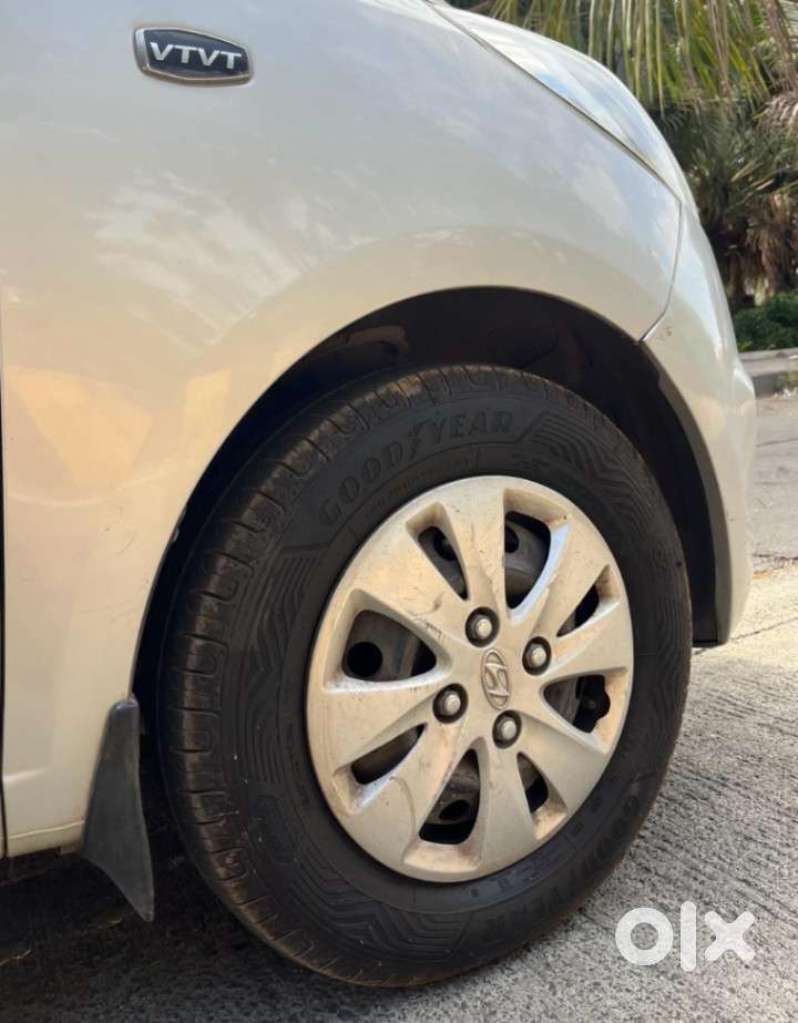 Hyundai I10 Sportz At, 2011, Petrol