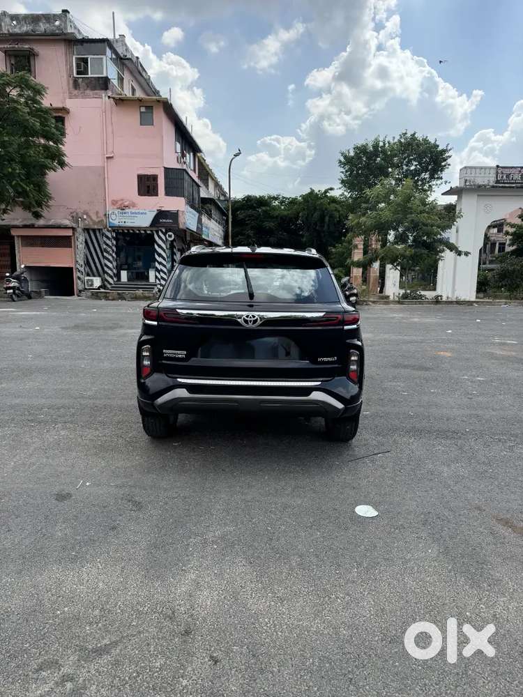 Toyota Hyryder S Hybrid 2023