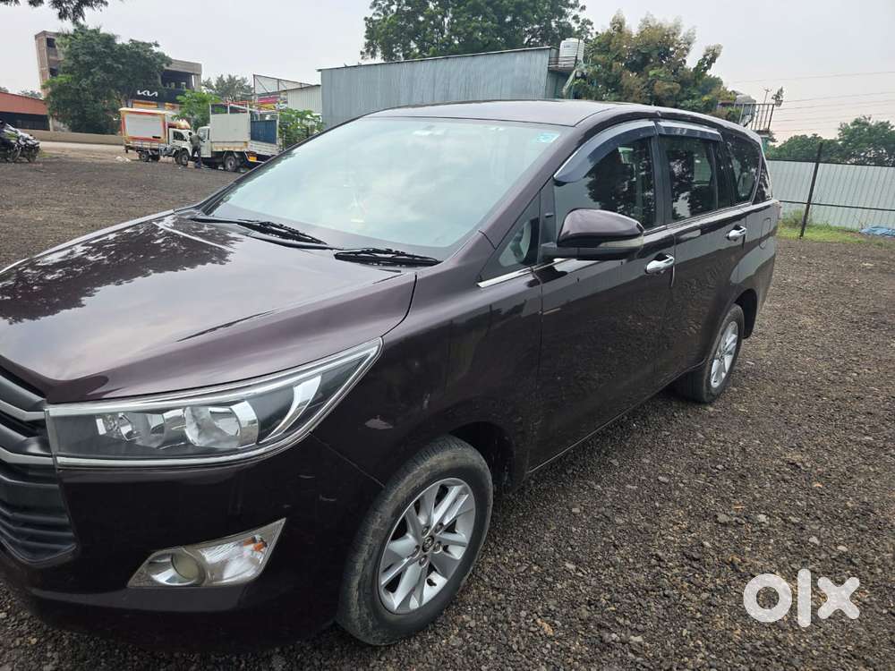 Toyota Innova Crysta 2.4 G Mt 8s, 2016, Diesel