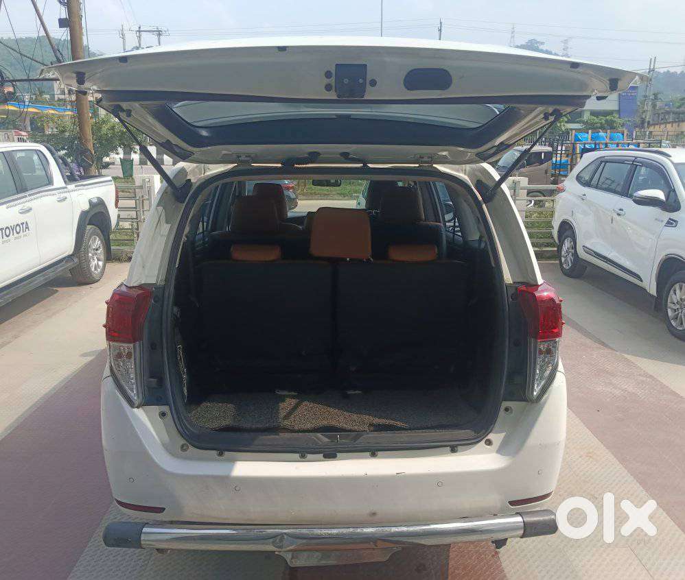 Toyota Innova Crysta 2.4 G Mt 8s, 2021, Diesel