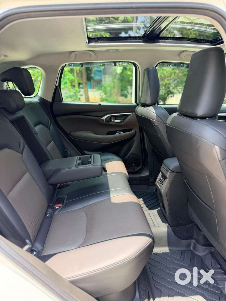 Toyota Urban Cruiser Hyryder 1.5 V Hybrid, 2025, Petrol