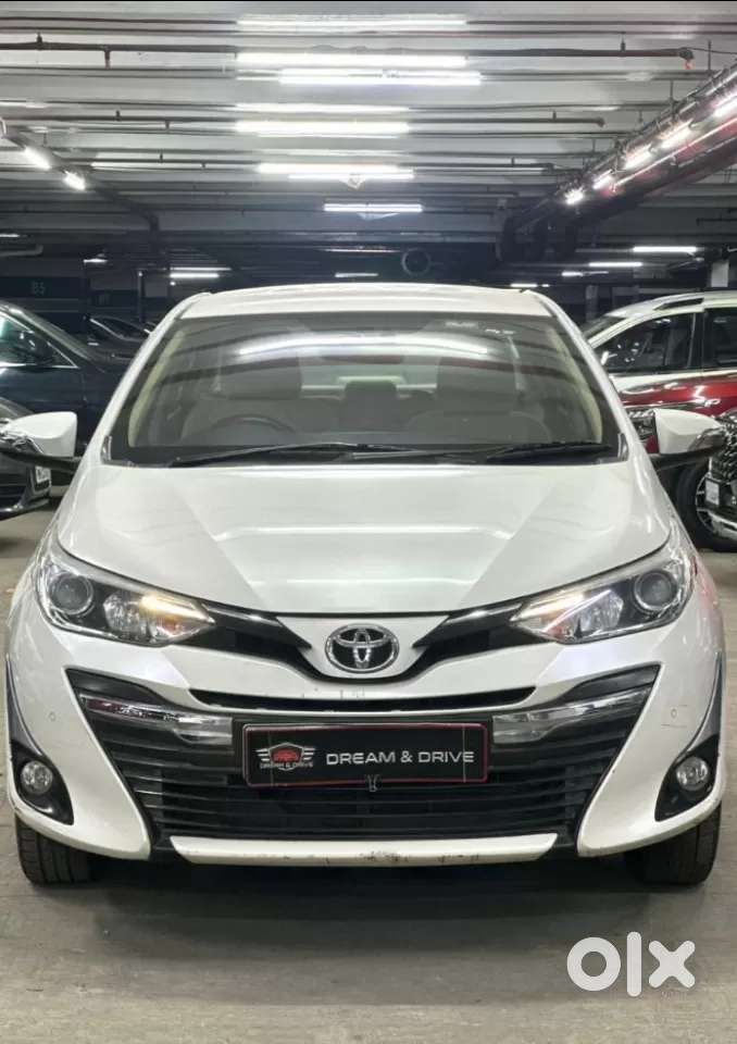 Toyota Yaris V, 2018, Petrol