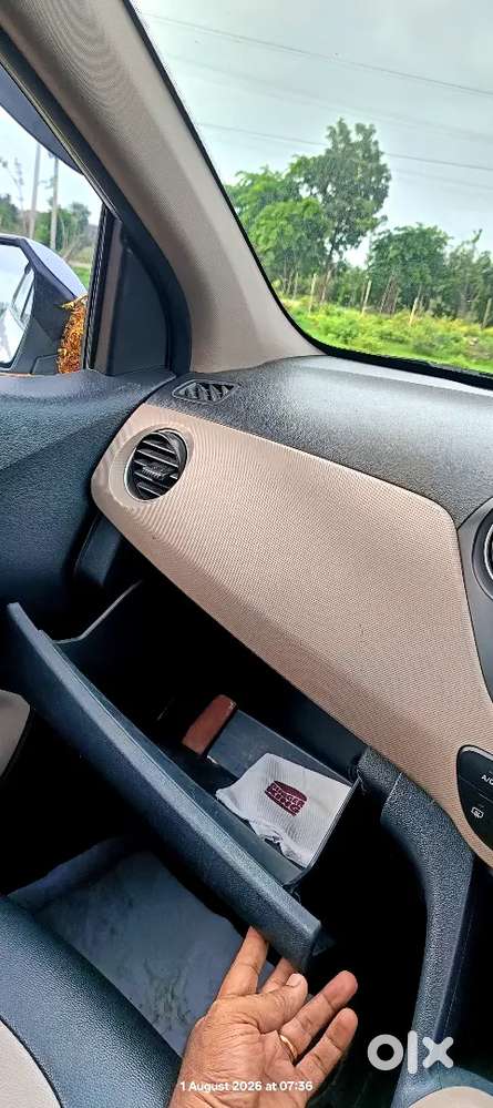 Hyundai Grand I10 Sportz 2016-silent,reliable Engine