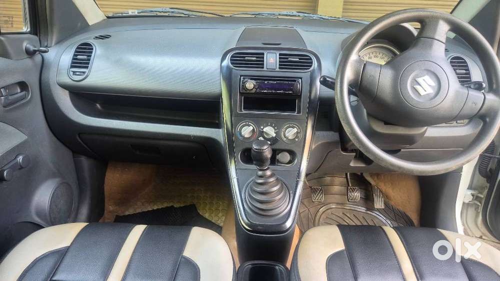 Maruti Suzuki Ritz Lxi, 2012, Petrol