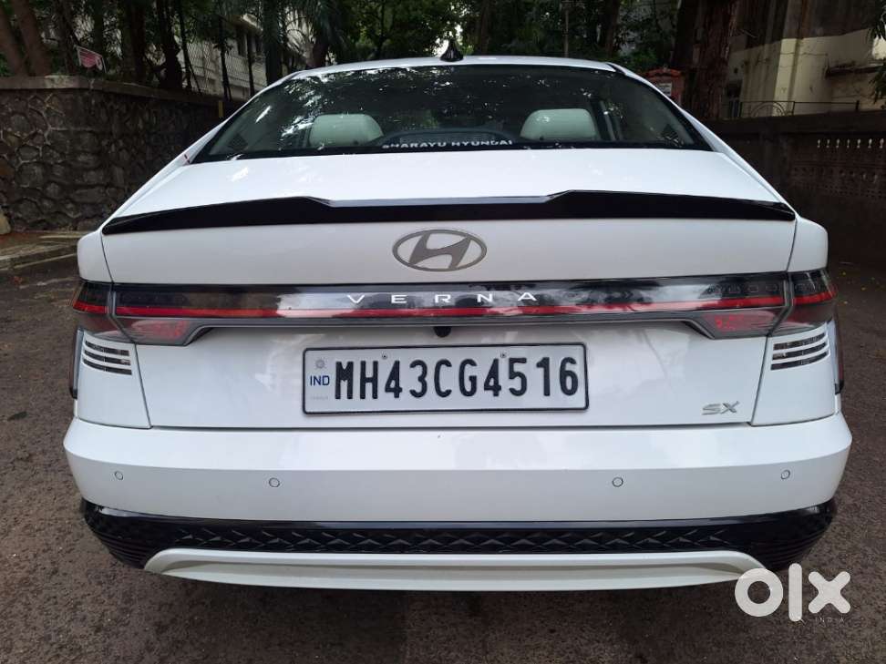 Hyundai Verna 1.5 Sx (o) Vtvt Ivt, 2023, Petrol