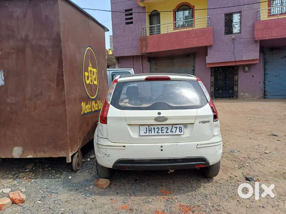 Ford Figo 2013 Petrol 86530 Km Driven