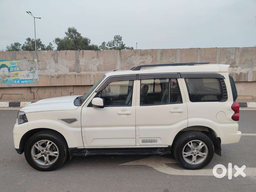 Mahindra Scorpio S8, 2017, Diesel