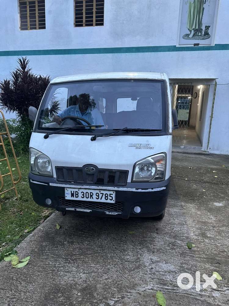 Mahindra Maxximo Mini Van