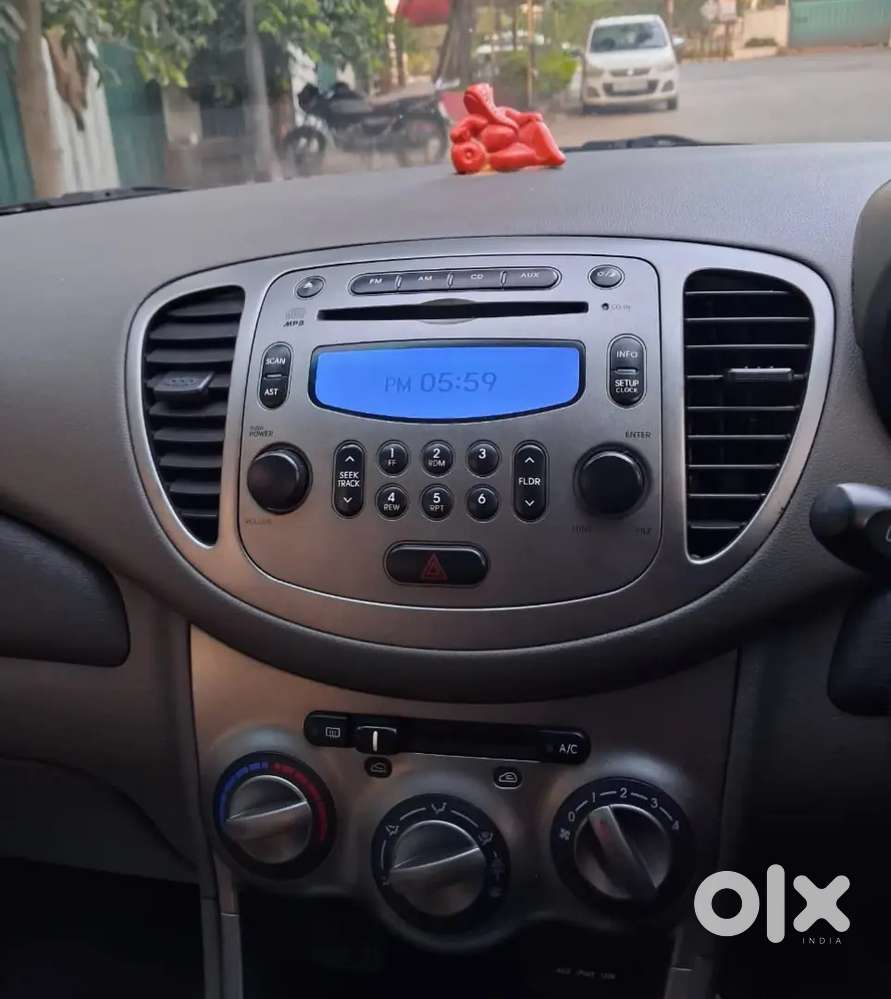 Hyundai I10 Sportz Bs Iv 2012 Petrol