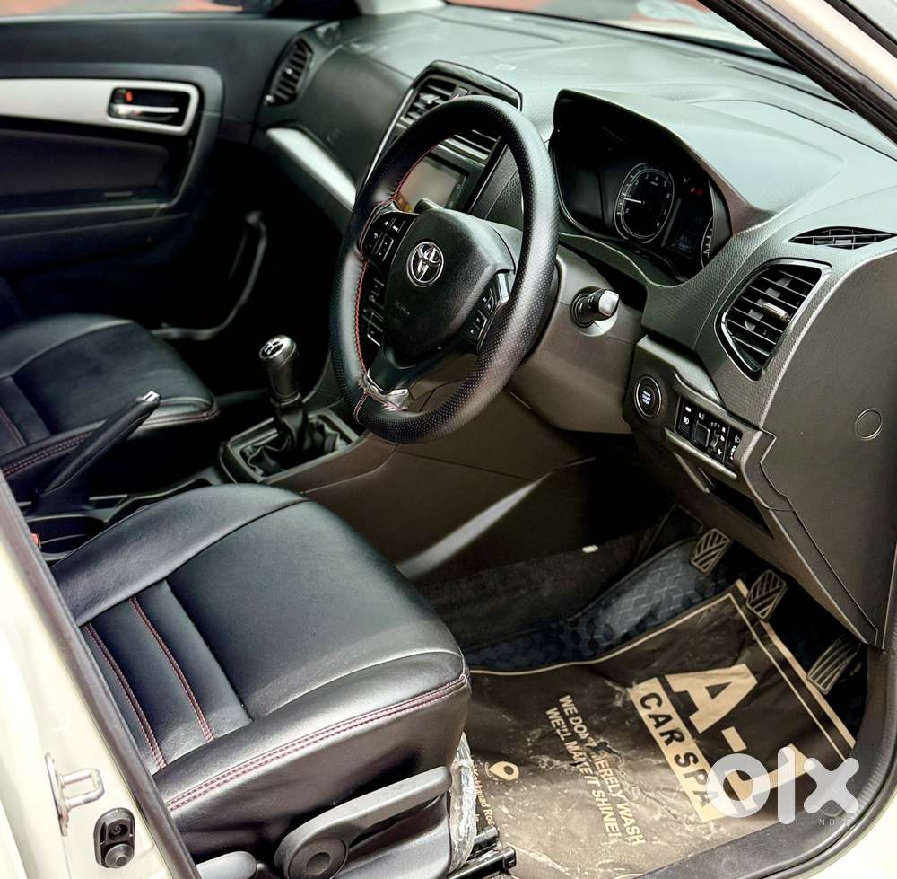 Toyota Urban Cruiser 1.5 High Grade Mt, 2022, Petrol