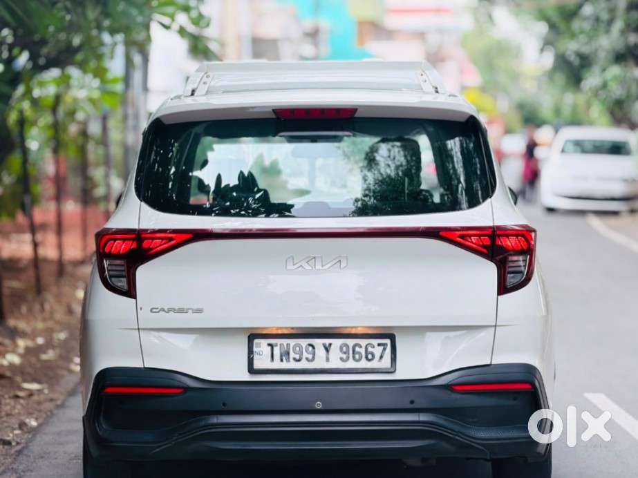 Kia Carens G 1.5 6mt Premium (o) 7-seater, 2023, Petrol