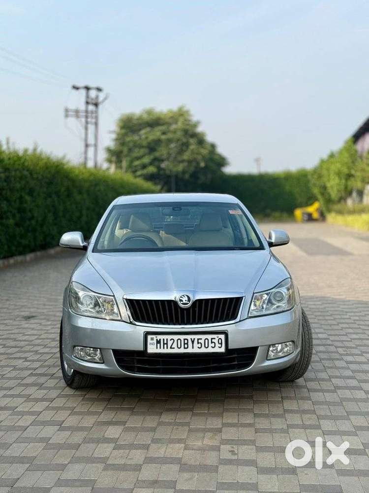 Skoda Laura Elegance 2.0 Tdi Cr At, 2011, Diesel