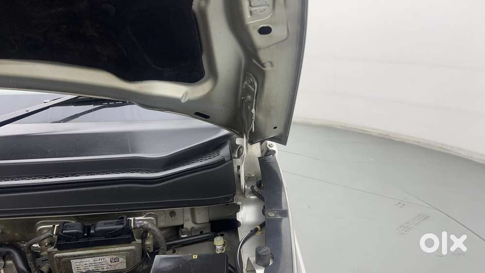 Mahindra Kuv 100 Mfalcon G80 K8, 2016, Petrol