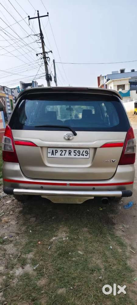 Toyota Innova 2.5v Top End 2009 Well Maintained