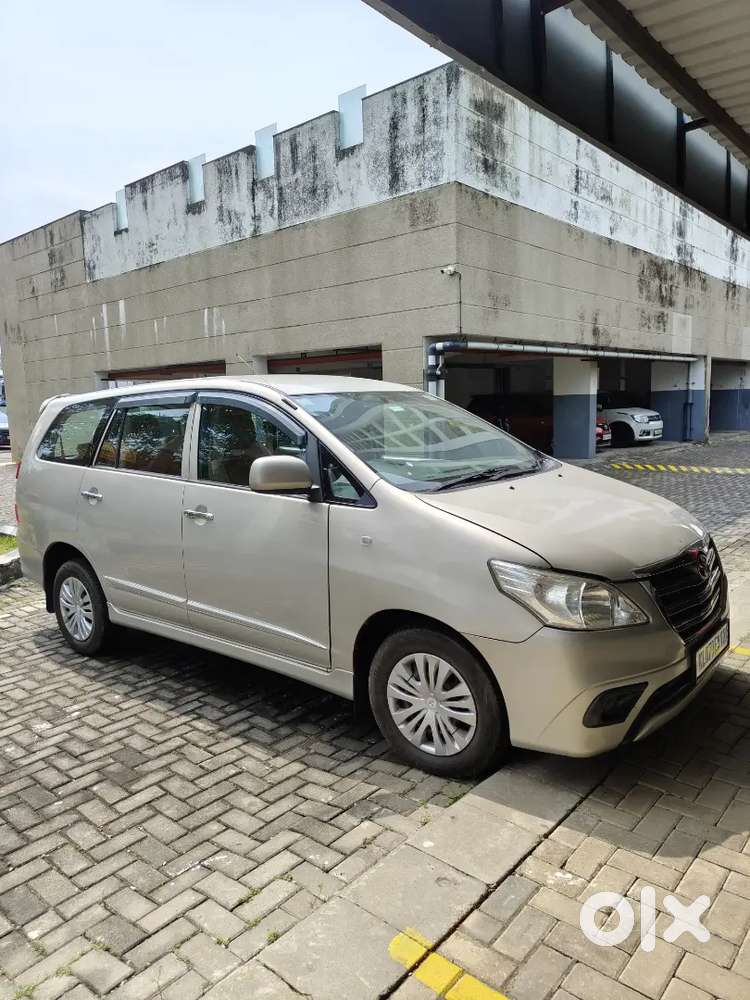 2014 Toyota Innova 7 Seater