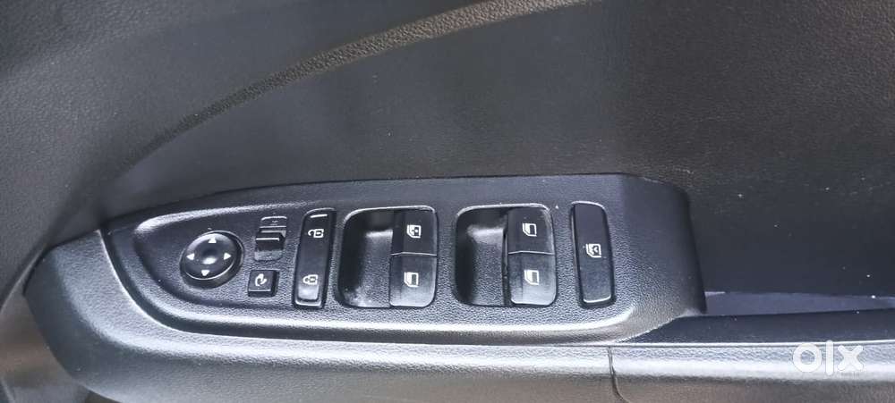 Hyundai Venue Sx Plus Turbo Dct, 2019, Petrol