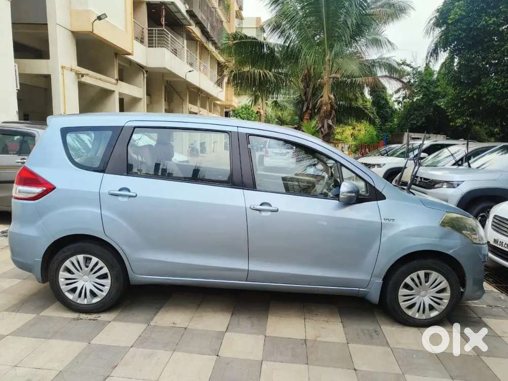 Maruti Suzuki Ertiga Zxi 2013 Petrol 3rd Owner