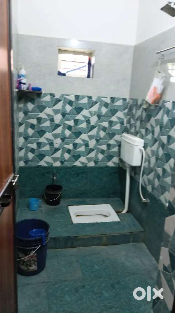 2bhk flat for rent 7500 with car parking
