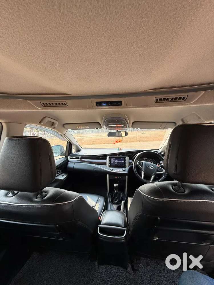 Toyota Innova Crysta 2021