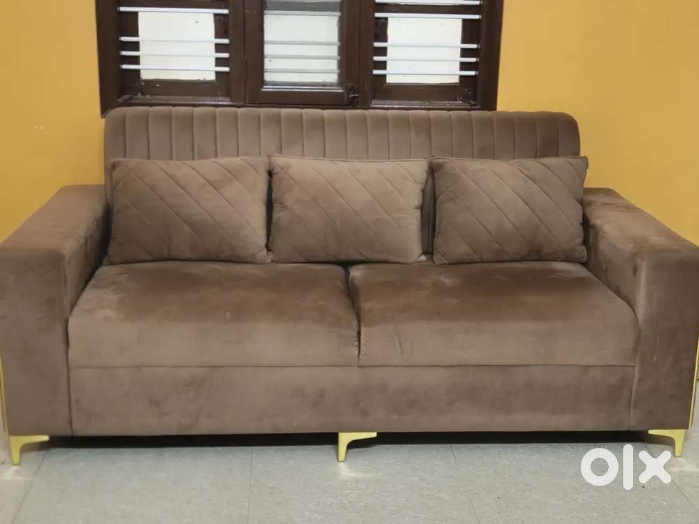 Sofa set with 3 pillow