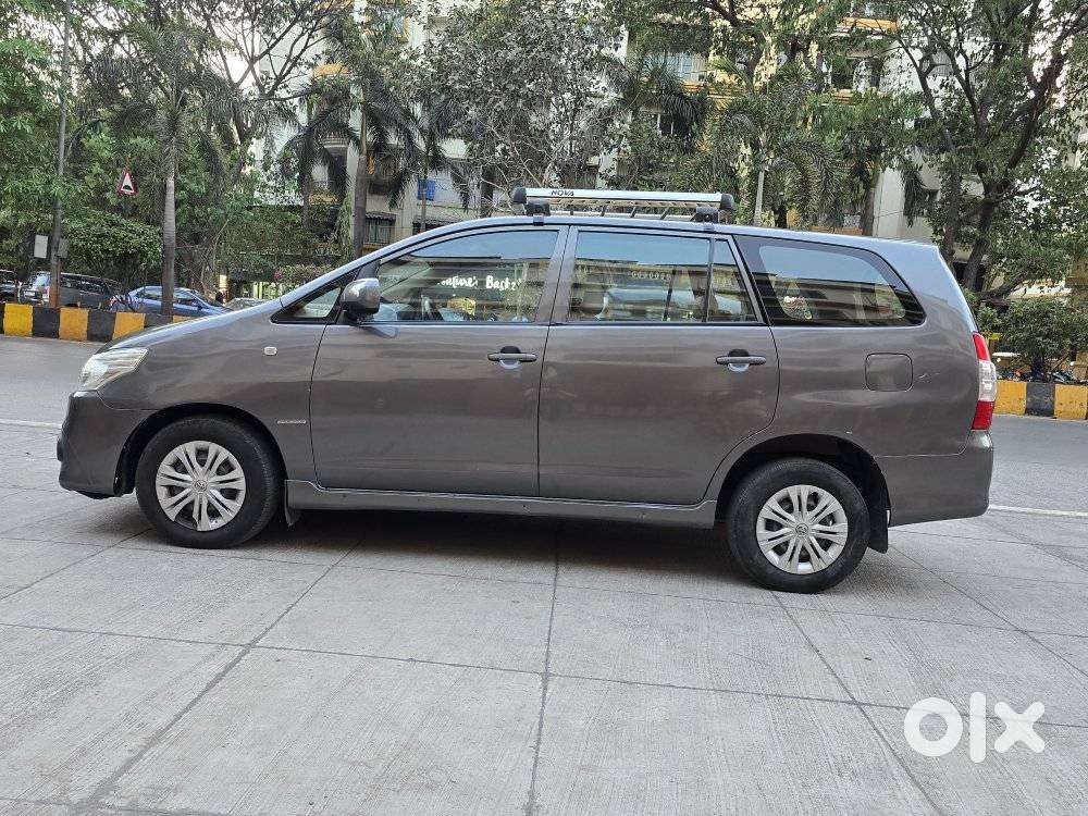 Toyota Innova 2.5 G (diesel) 8 Seater, 2013, Diesel