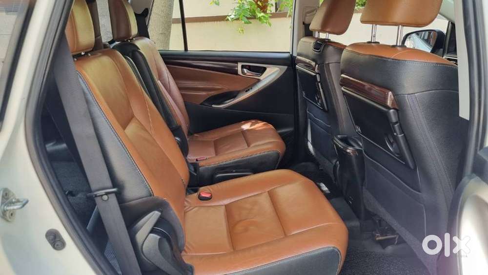 Toyota Innova Crysta 2.8z Automatic, 2016, Diesel