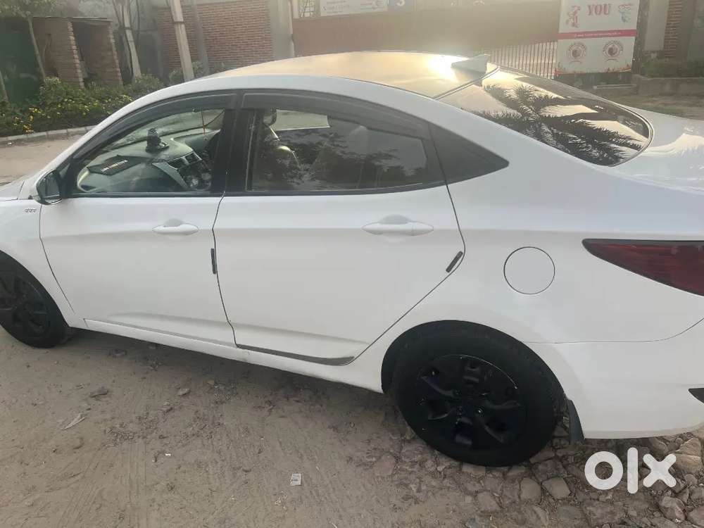 Hyundai Verna White Colour 2015 Model Excellent Condition No Any Probl