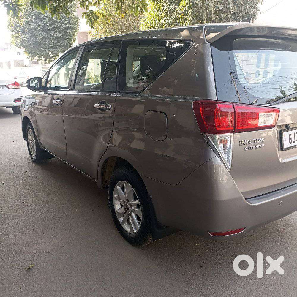 Toyota Innova Crysta 2.8 Gx At, 2017, Diesel