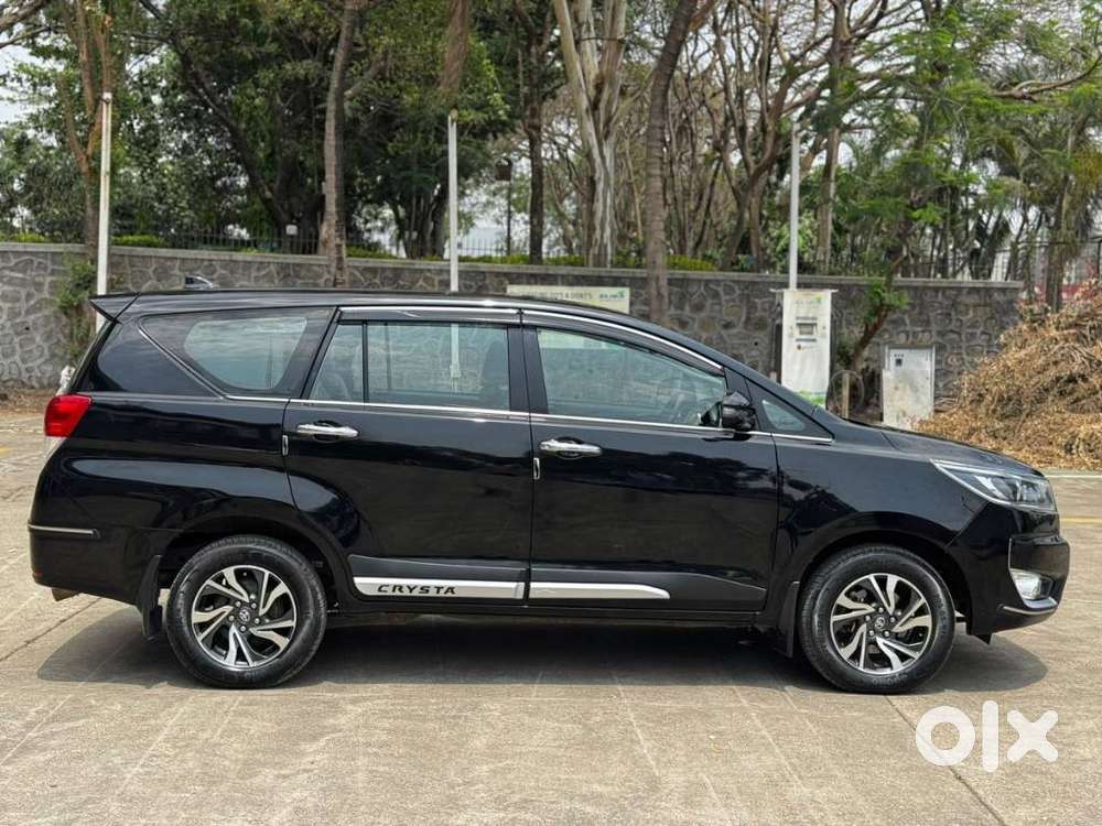 Toyota Innova Crysta [2020-ongoing] 2.4 Vx 8 Str, 2024, Diesel