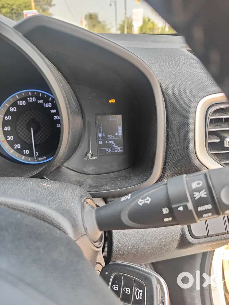 Hyundai Venue 2021 Diesel Well Maintained