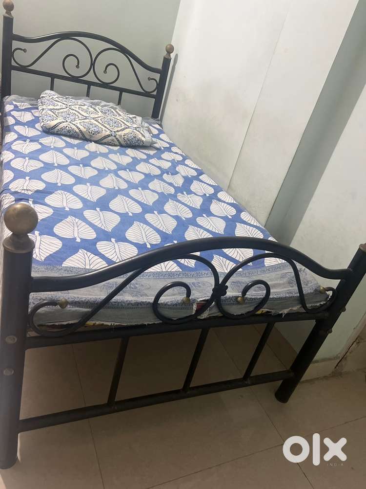 Single Bed for Sale