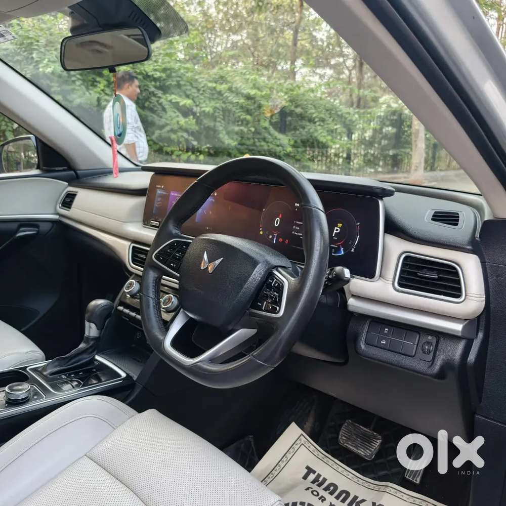 Mahindra Xuv700 Ax7l Diesel Top Model