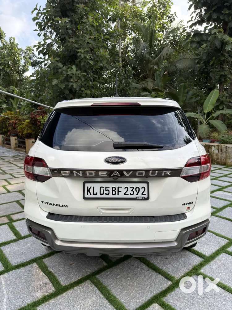 Ford Endeavour 3.2 Titanium 2017