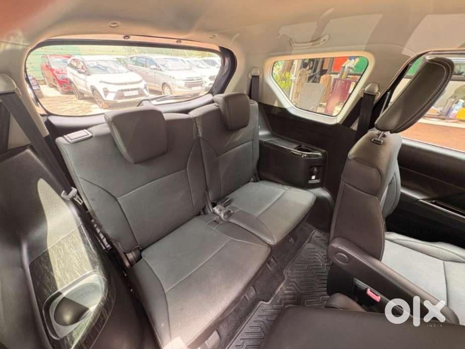 Maruti Suzuki Xl6 1.5 Alpha Plus At, 2022, Petrol