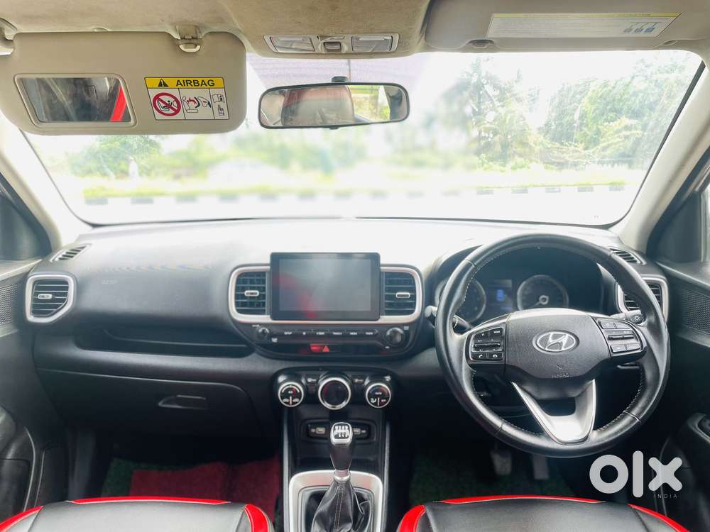Hyundai Venue 1.0 Sx Turbo Imt Dual Tone Sport, 2021, Petrol