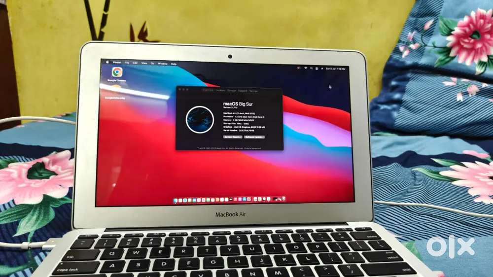 MacBook Air (11-inch , Mid 2013)