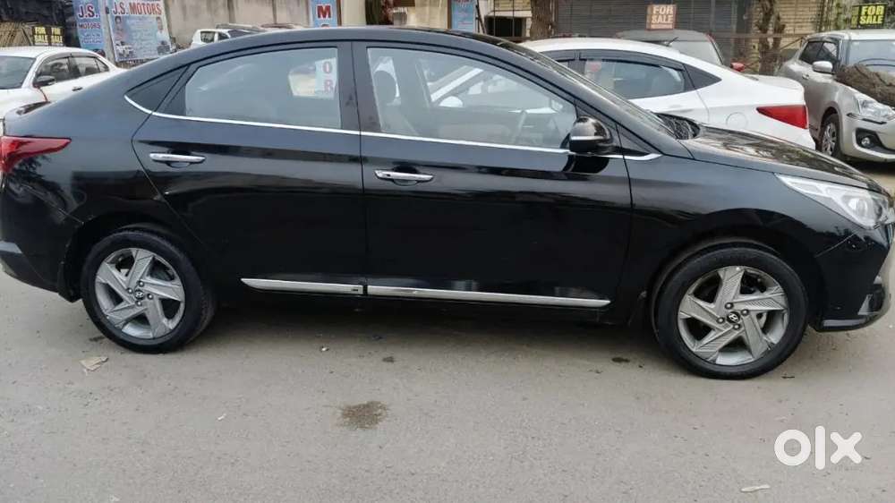 Hyundai Verna 2020 - 1.5 Sx Petrol (phantom Black)