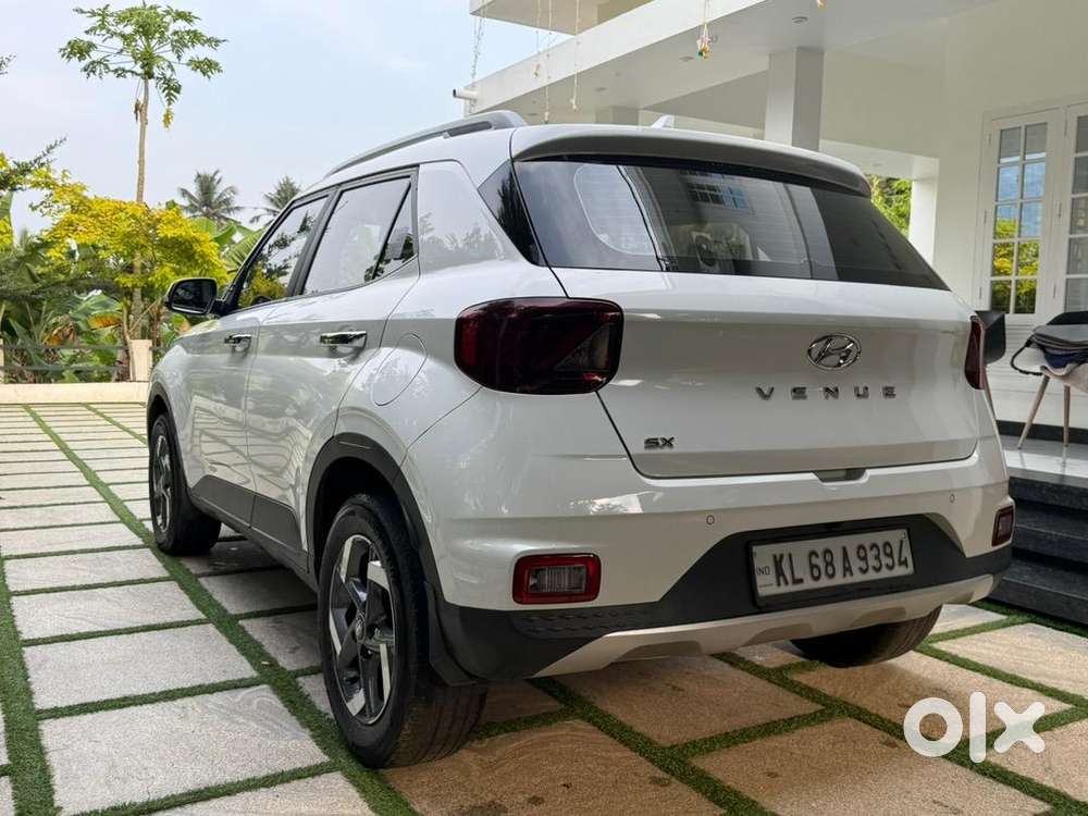 Hyundai Venue Diesel Single Owner