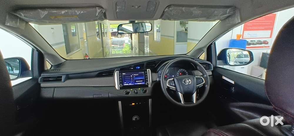 Toyota Innova Crysta 2.4 G Mt, 2023, Diesel