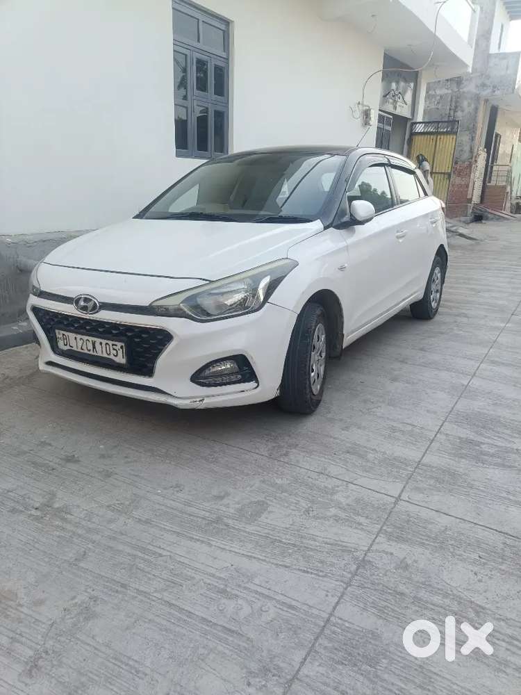 Hyundai New I20 2015 Petrol 96000 Km Driven
