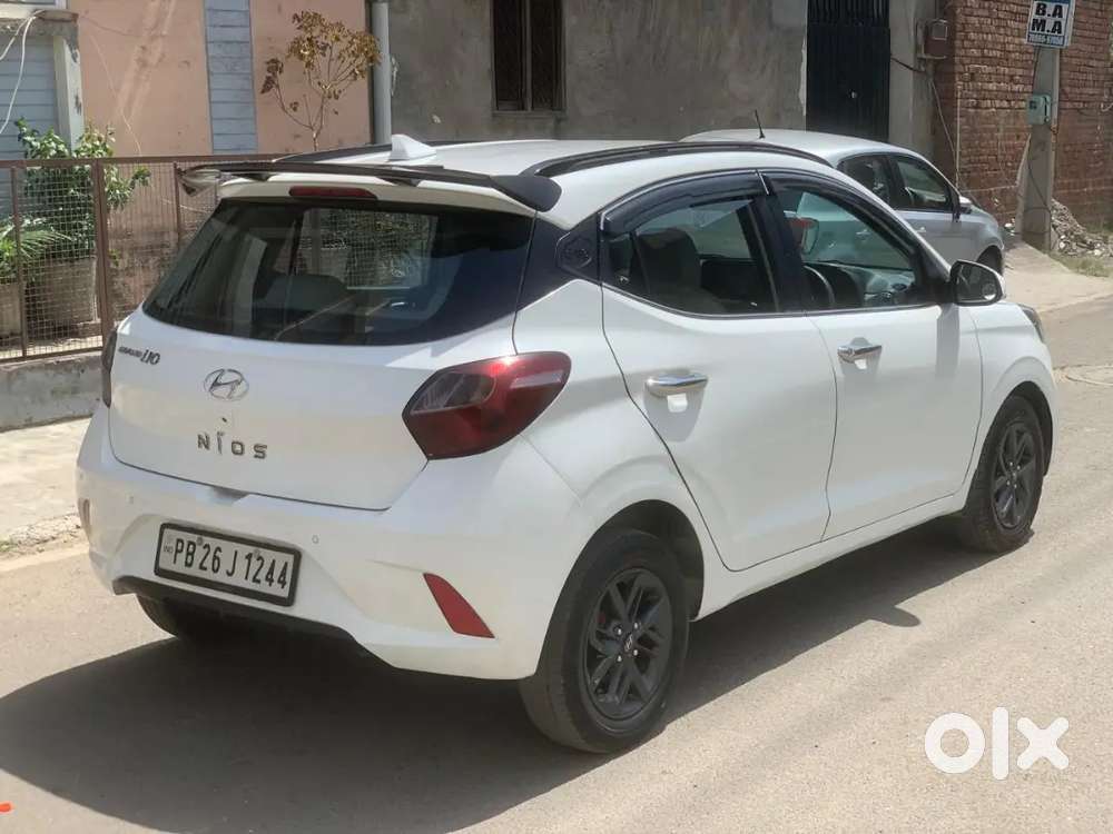 I10 Nios Cng + Petrol Company Fitted 2022 Model 1 Owner Full Insurance