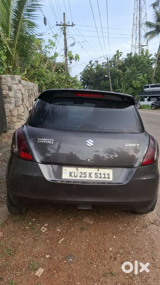 Maruti Suzuki Swift Lxi Optional-o, 2017, Petrol
