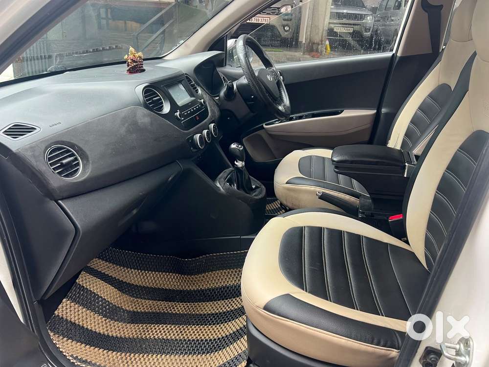 Hyundai Grand I10 Sportz, 2017, Petrol