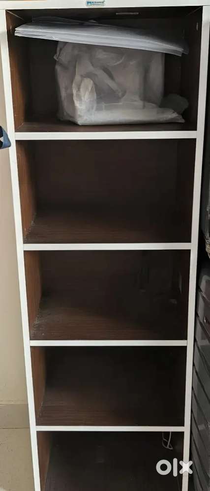 5-Tier Wooden Bookshelf &ndash; Natural Finish | ₹5,000