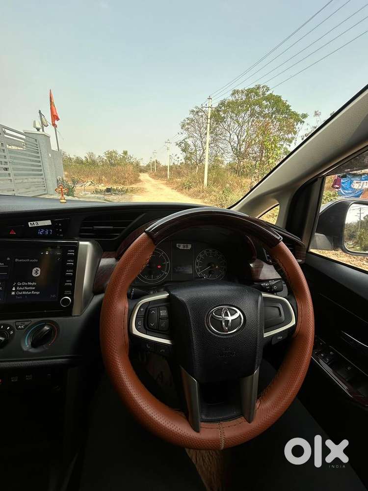 Toyota Innova Crysta 2022 Diesel 160000 Km Driven Well Maintained