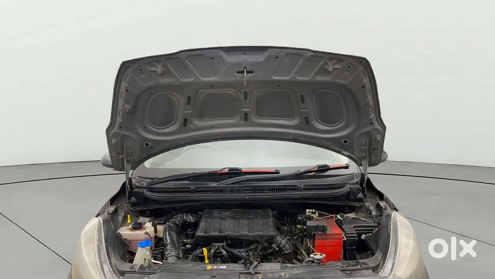 Hyundai Aura 1.2 Sx Cng, 2023, Cng & Hybrids